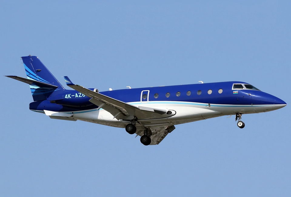 Aircraft registered 4K-AZ88