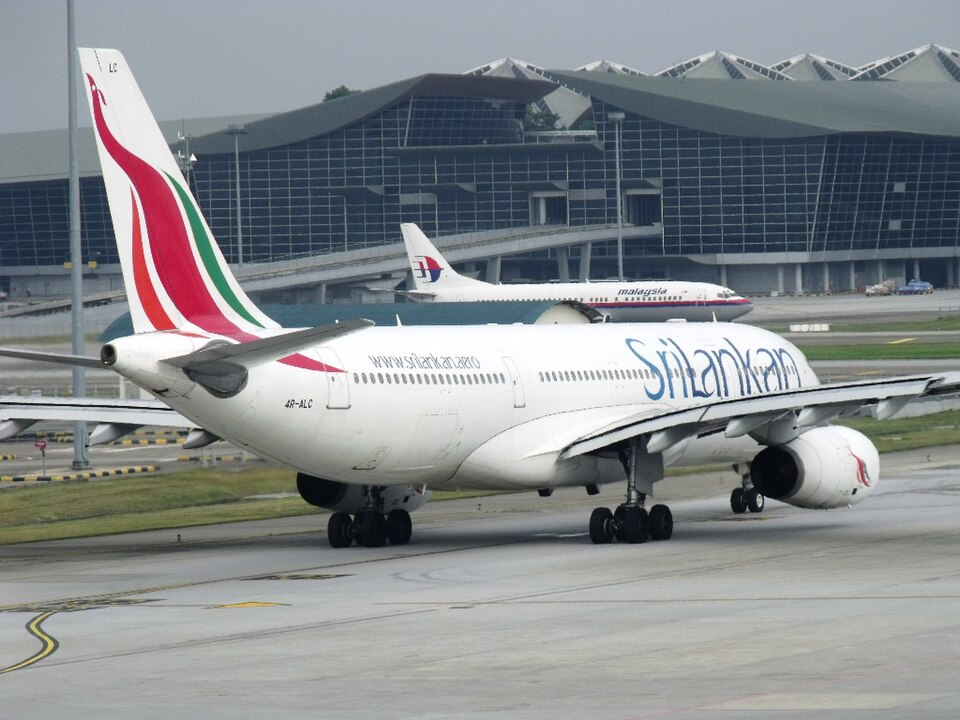 Aircraft registered 4R-ALC