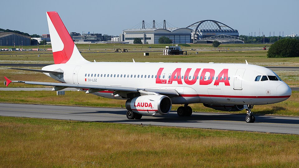 Aircraft registered 9H-LOZ