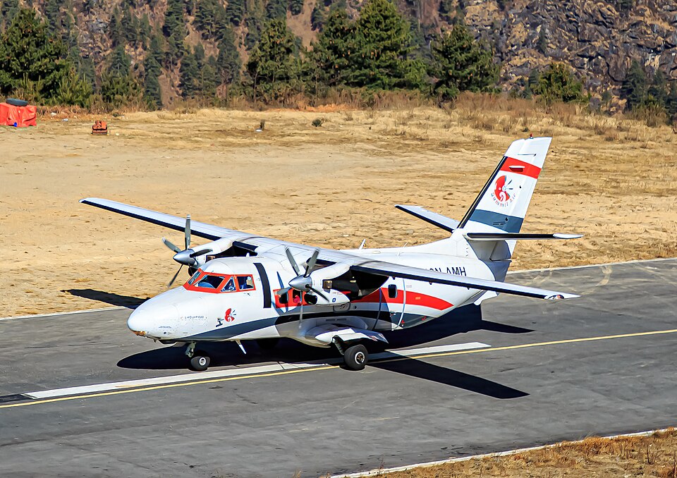 Aircraft registered 9N-AMH