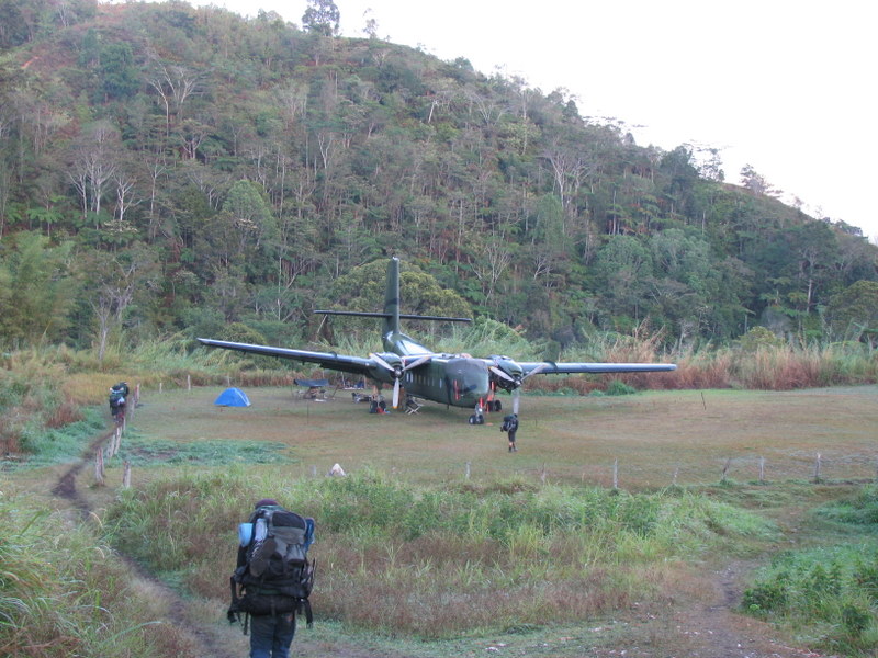 Aircraft registered A4-285