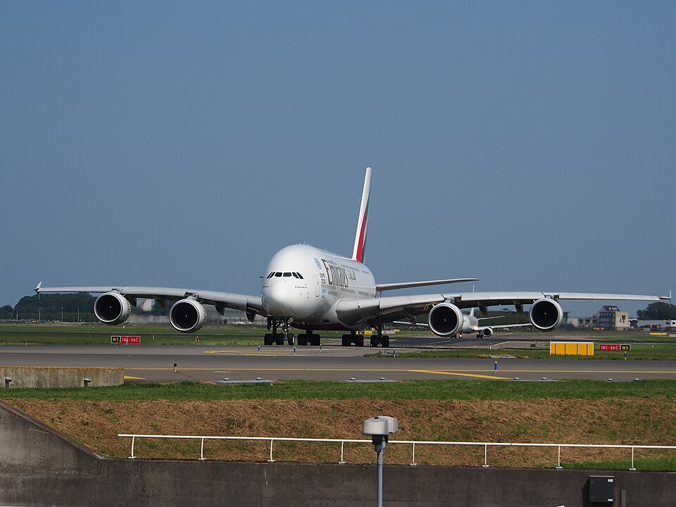 Aircraft registered A6-EEC