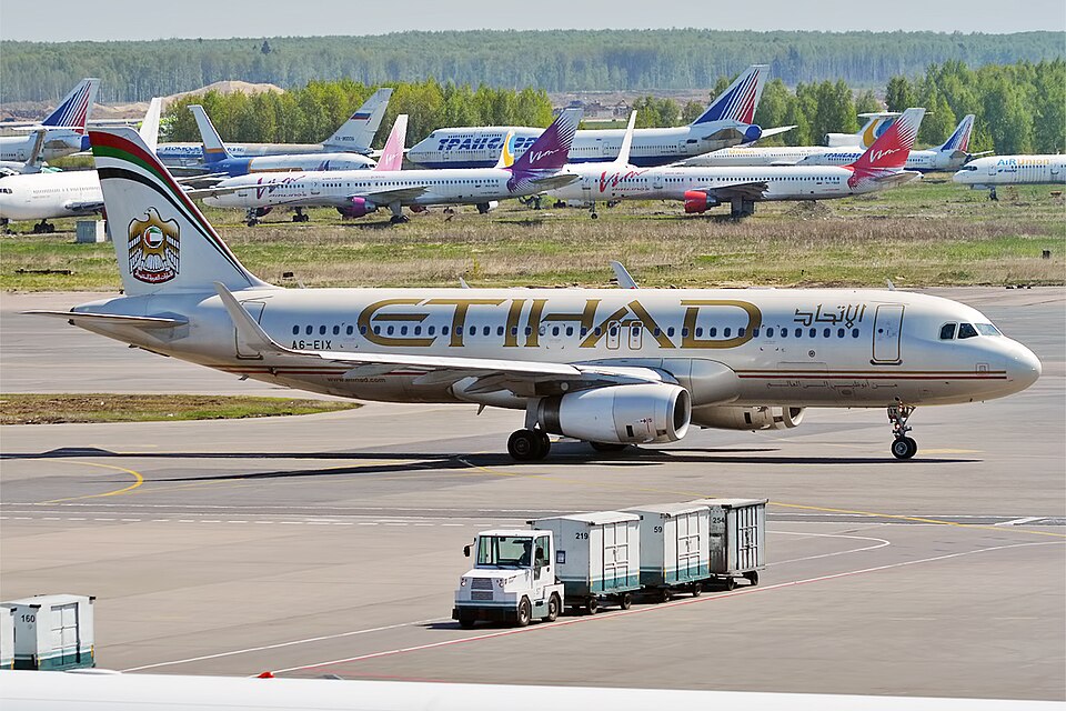 Aircraft registered A6-EIX