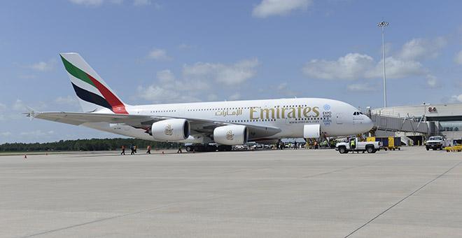 Aircraft registered A6-EOM