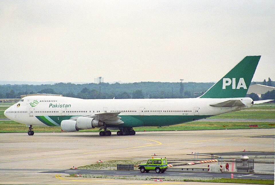 Aircraft registered AP-BAT
