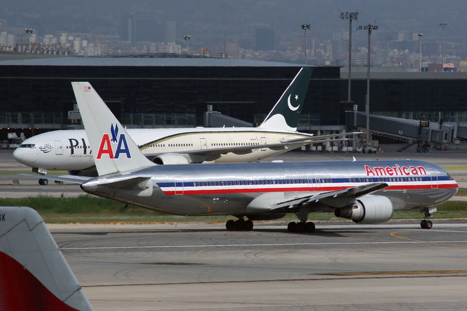 Aircraft registered AP-BGK