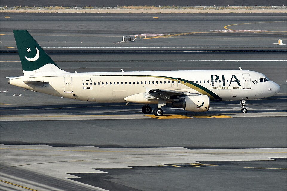 Aircraft registered AP-BLS