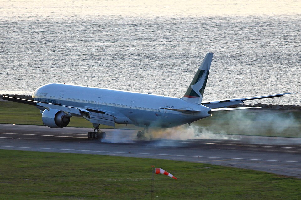 Aircraft registered B-KPQ
