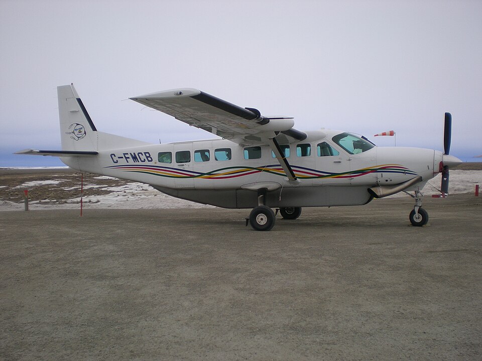 Aircraft registered C-FMCB