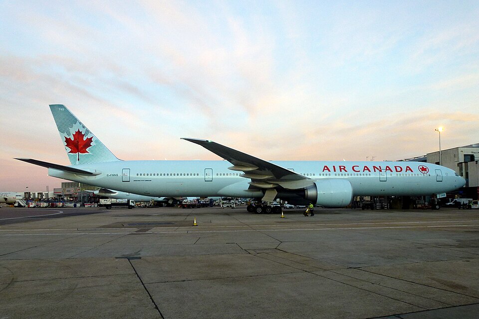 Aircraft registered C-FNNQ