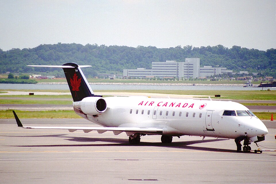 Aircraft registered C-FRIL