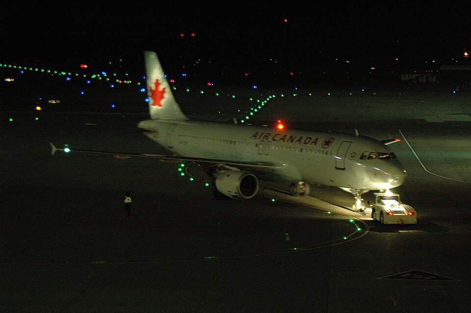 Aircraft registered C-FTJP
