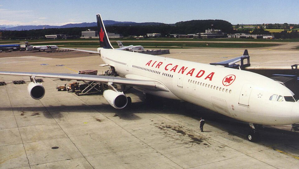 Aircraft registered C-FYKX