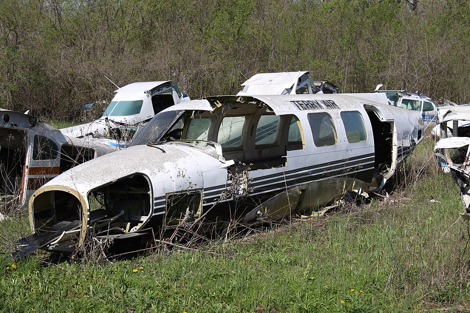 Aircraft registered C-GBFZ