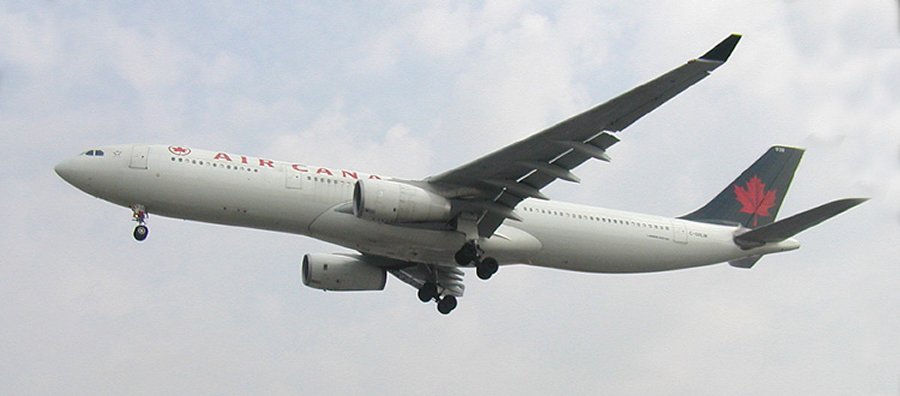 Aircraft registered C-GHLM