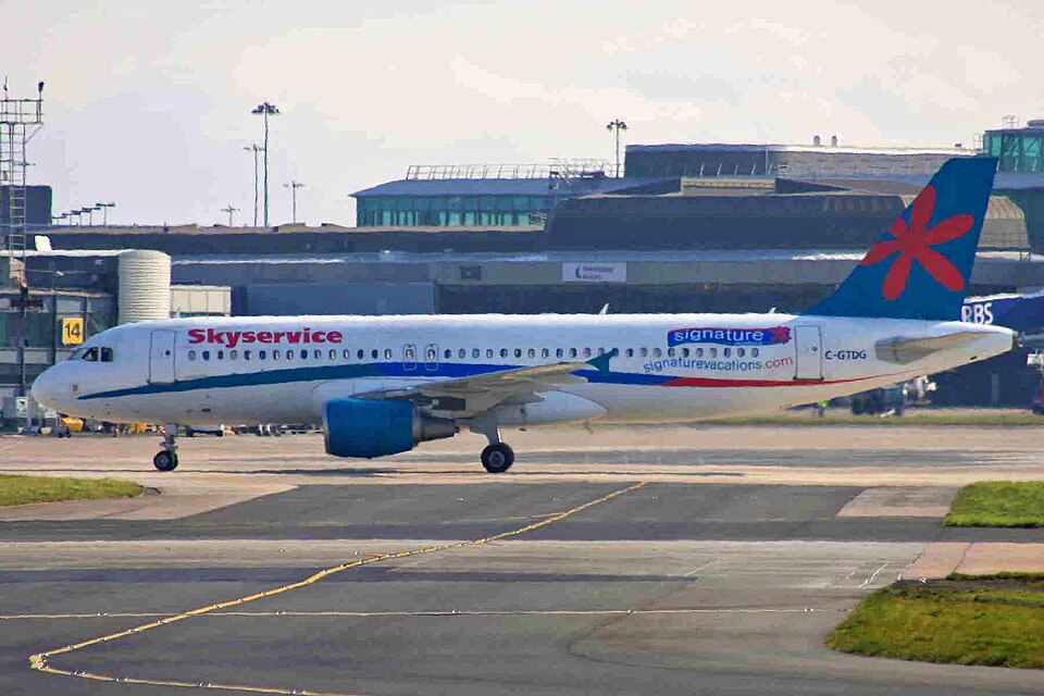 Aircraft registered C-GTDG