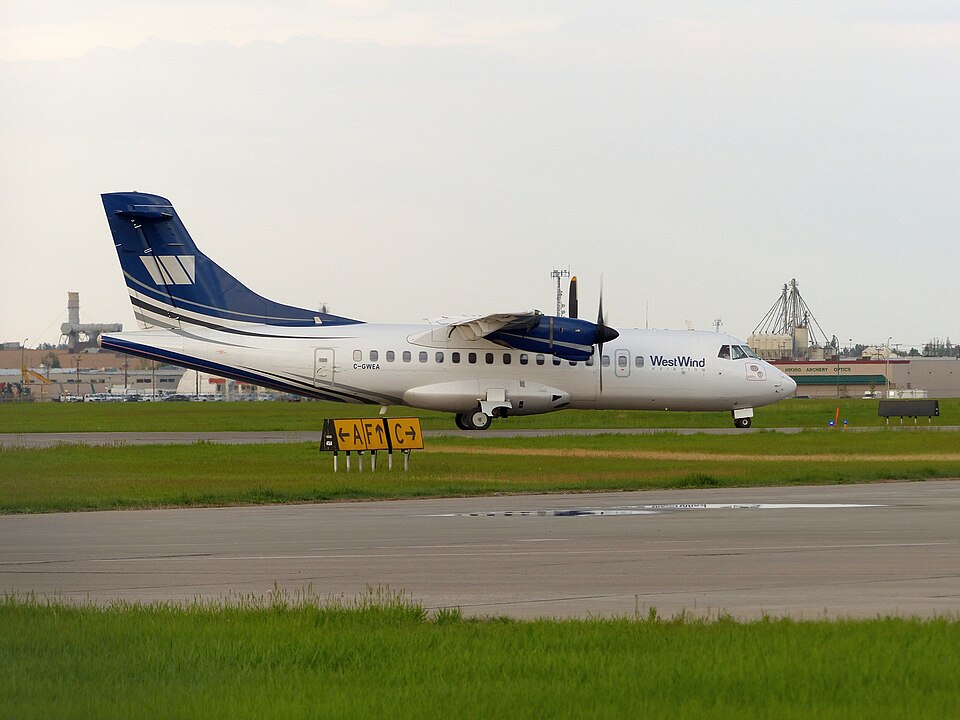 Aircraft registered C-GWEA