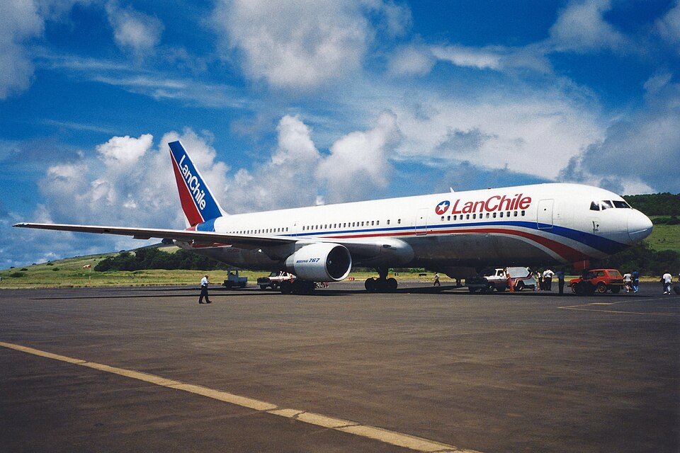 Aircraft registered CC-CEU