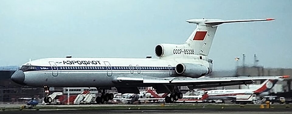 Aircraft registered CCCP-85338