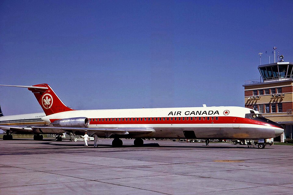 Aircraft registered CF-TLV