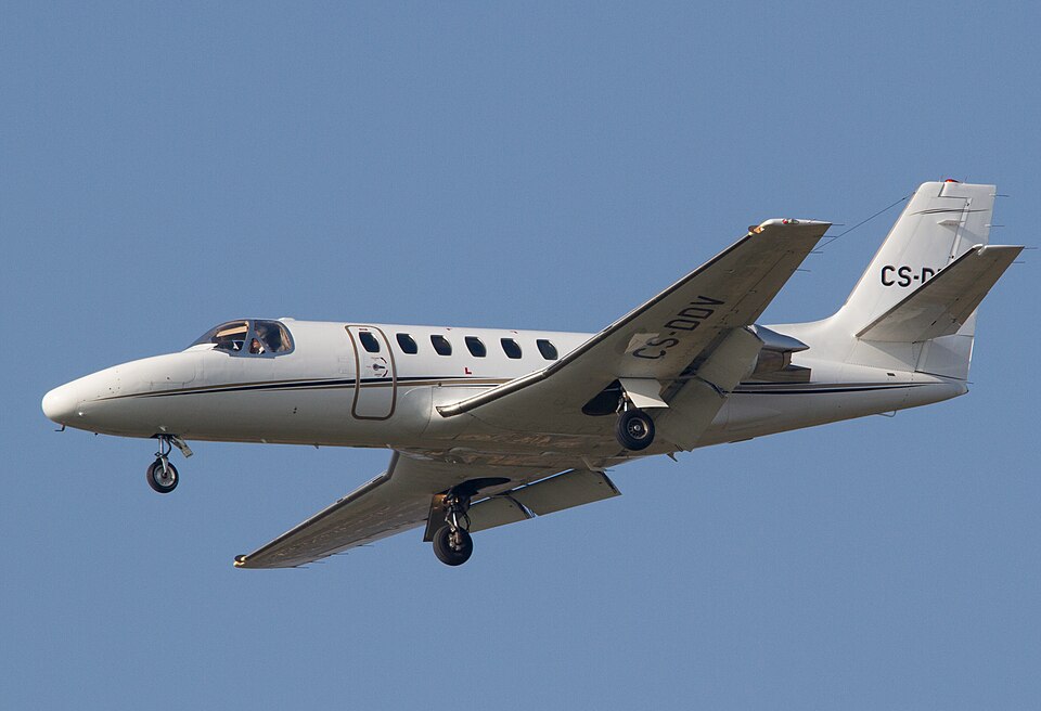 Aircraft registered CS-DDV