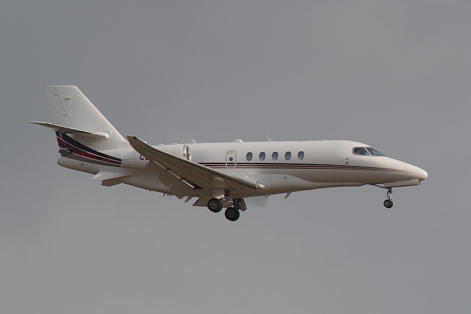Aircraft registered CS-LTC