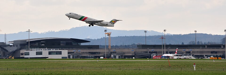 Aircraft registered CS-TPE