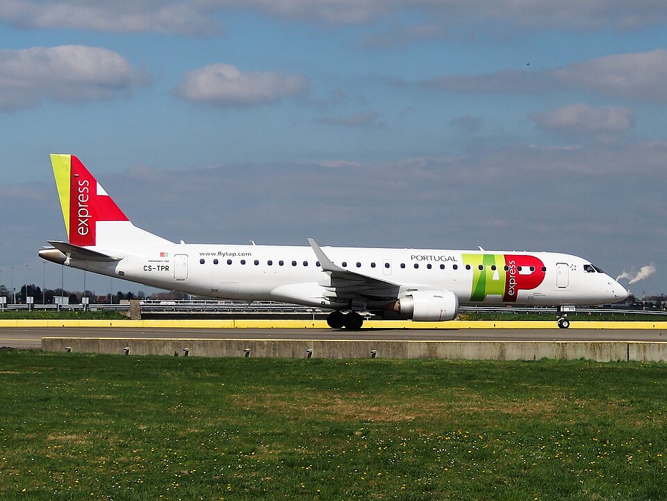 Aircraft registered CS-TPR