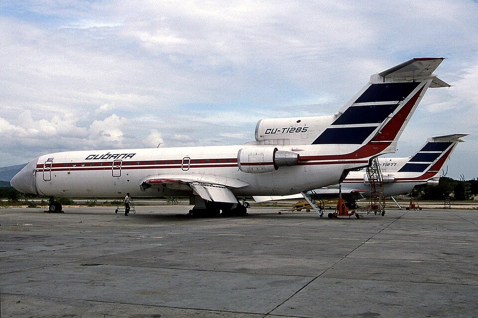 Aircraft registered CU-T1285