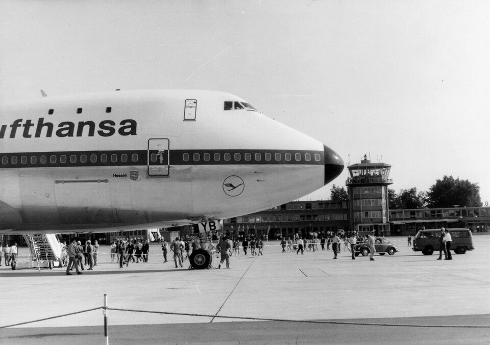Aircraft registered D-ABYB