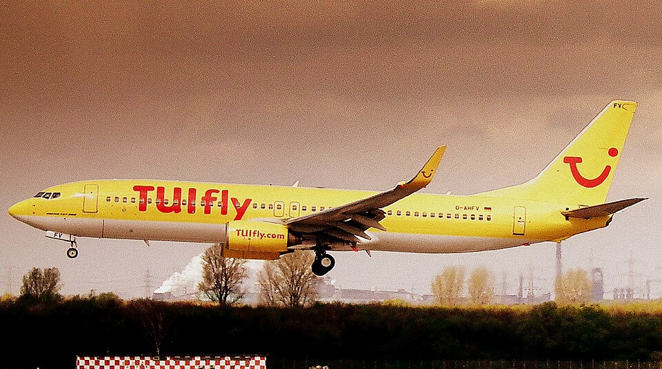Aircraft registered D-AHFV