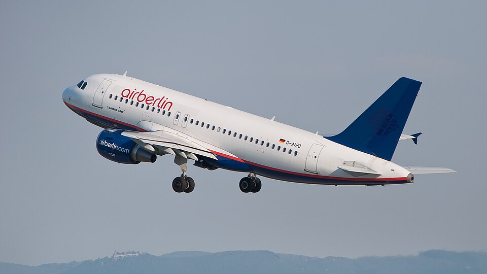 Aircraft registered D-AHIO