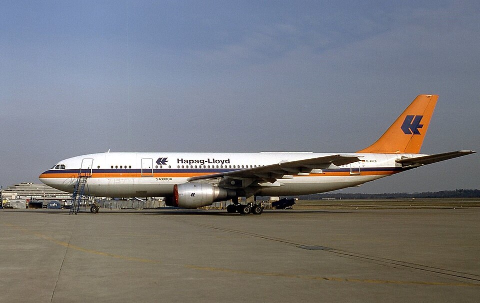 Aircraft registered D-AHLB