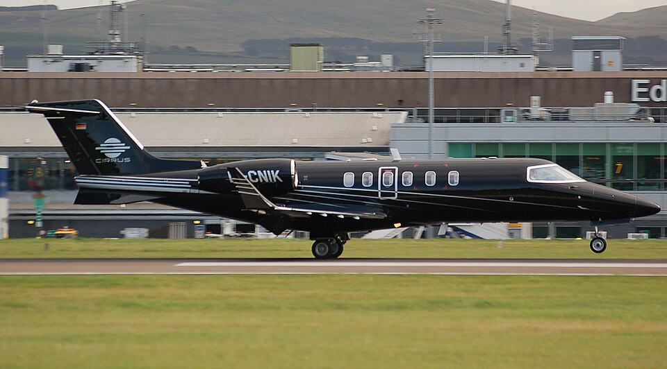 Aircraft registered D-CNIK
