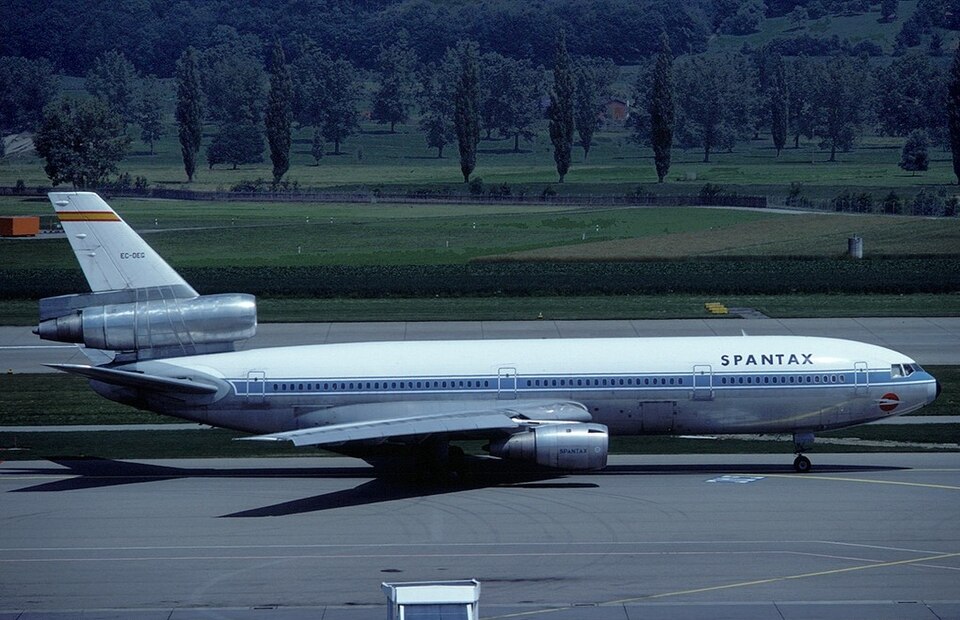 Aircraft registered EC-DEG