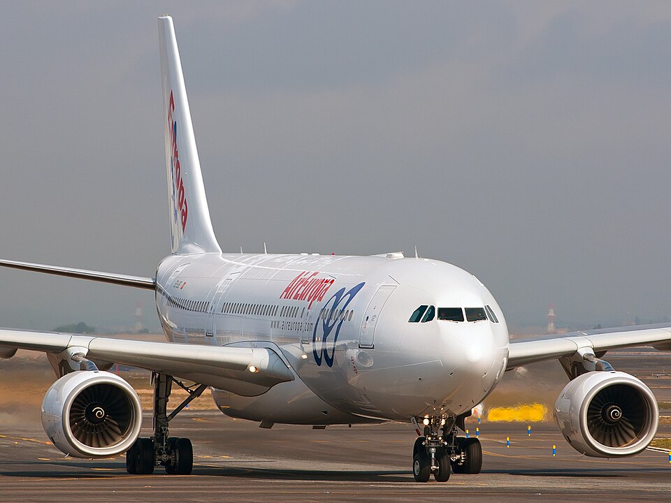 Aircraft registered EC-LKE