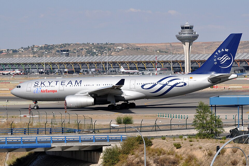 Aircraft registered EC-LNH