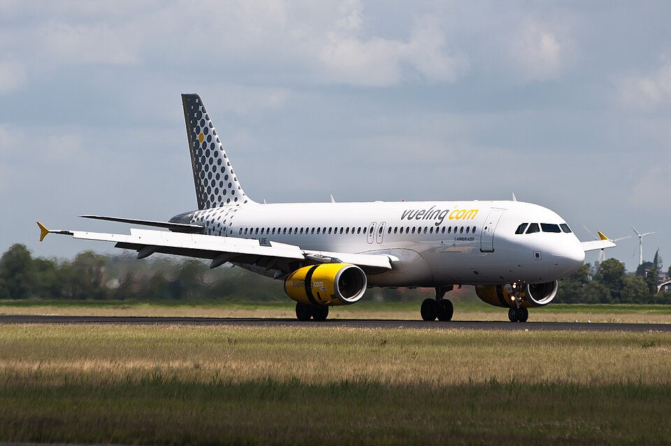 Aircraft registered EC-LRE