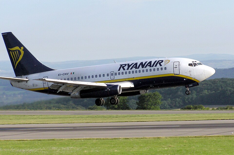 Aircraft registered EI-CNV