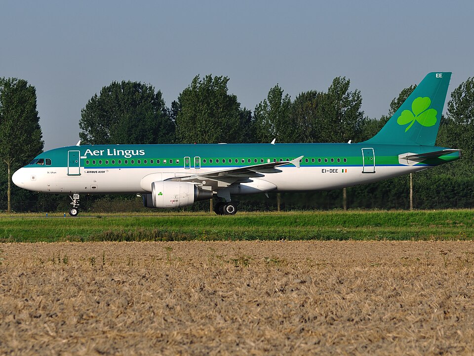 Aircraft registered EI-DEE