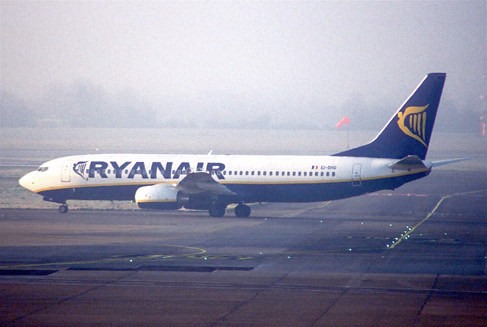 Aircraft registered EI-DHD