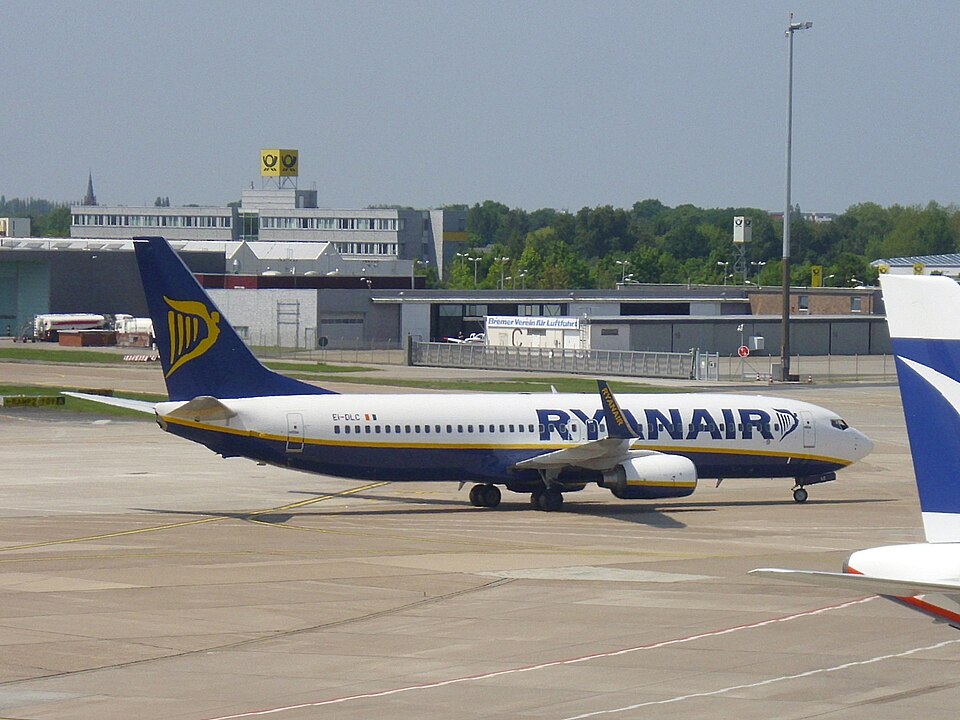Aircraft registered EI-DLC
