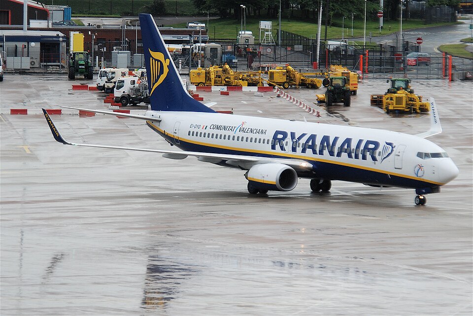 Aircraft registered EI-DYD