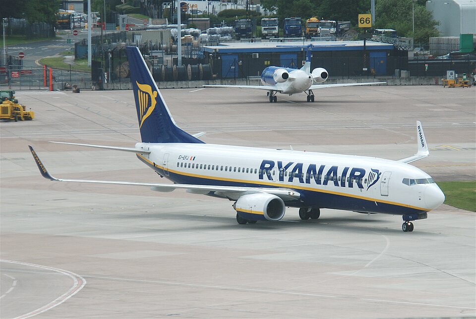 Aircraft registered EI-EFJ