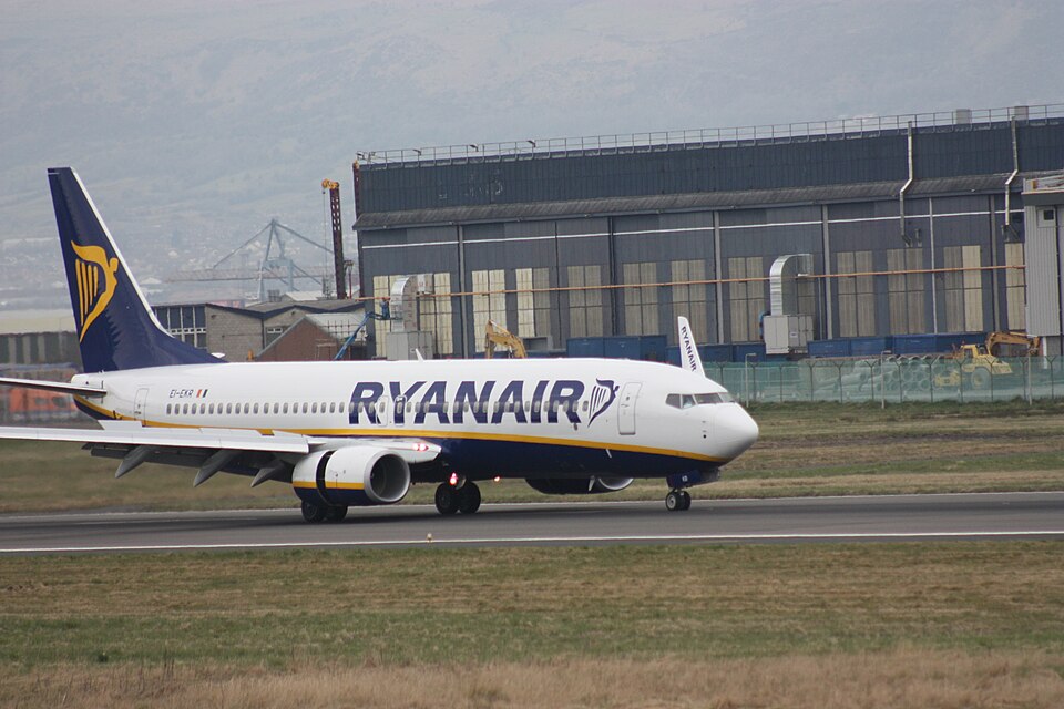 Aircraft registered EI-EKR