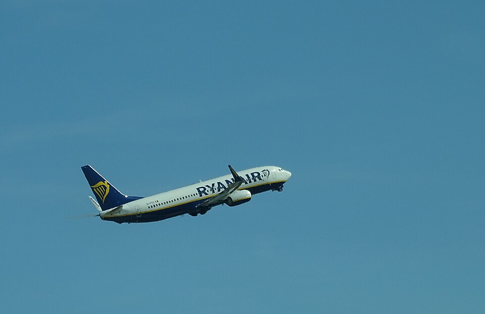 Aircraft registered EI-FTZ
