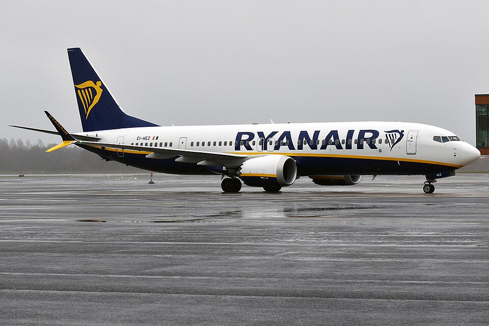Aircraft registered EI-HEZ