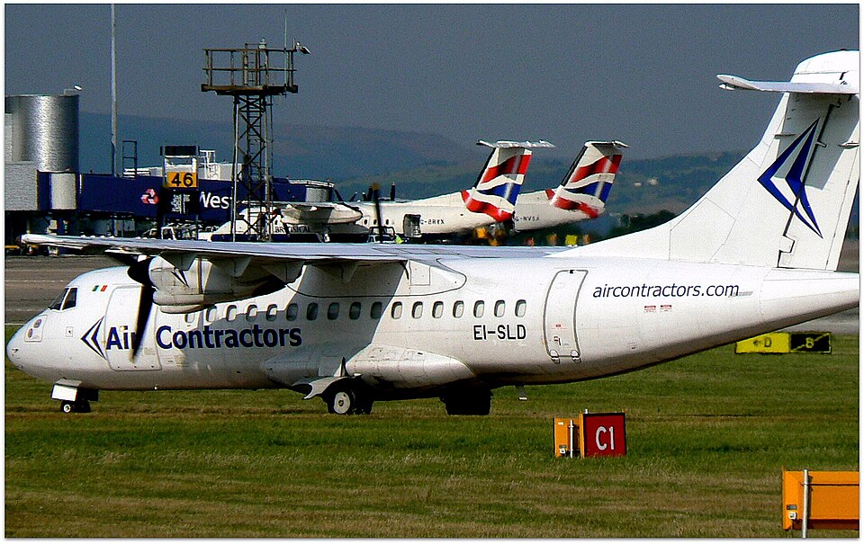 Aircraft registered EI-SLD