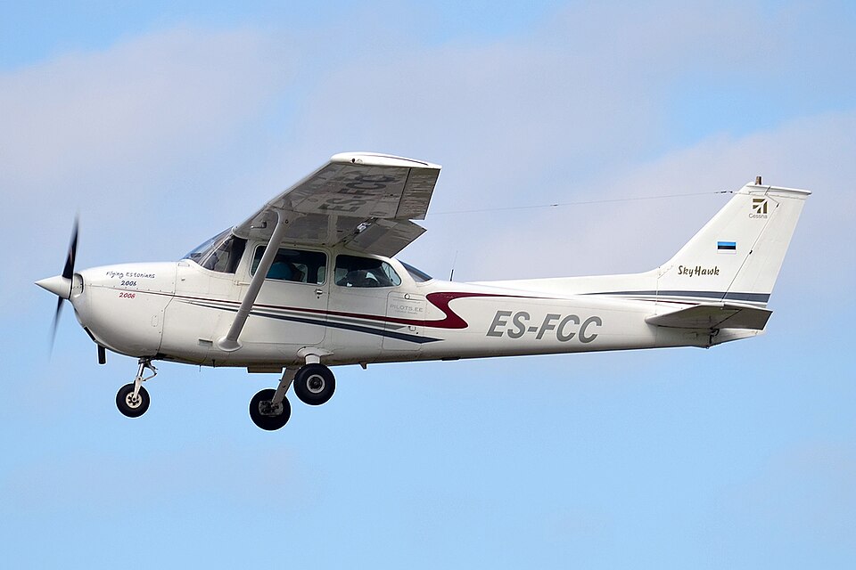 Aircraft registered ES-FCC