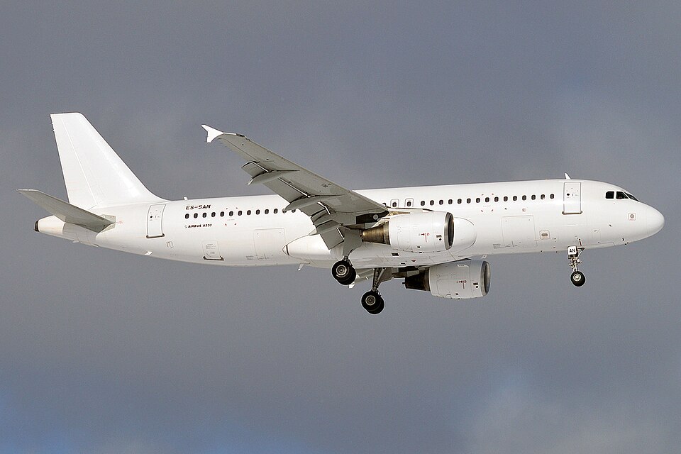 Aircraft registered ES-SAN